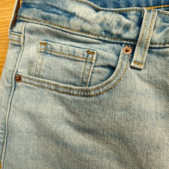 Old Navy OG Loose fit High rise Jeans light wash Womens 14 petite ( 35x26 ) - Picture 5 of 11